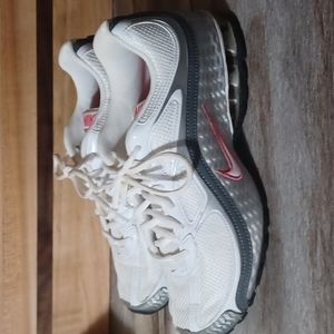 Nike reax run 5 sneakers